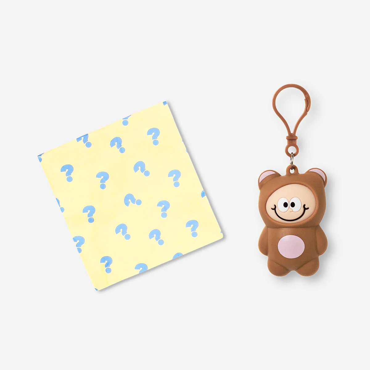 Collectable surprise - Animal outfit characters on keychains - Image 3