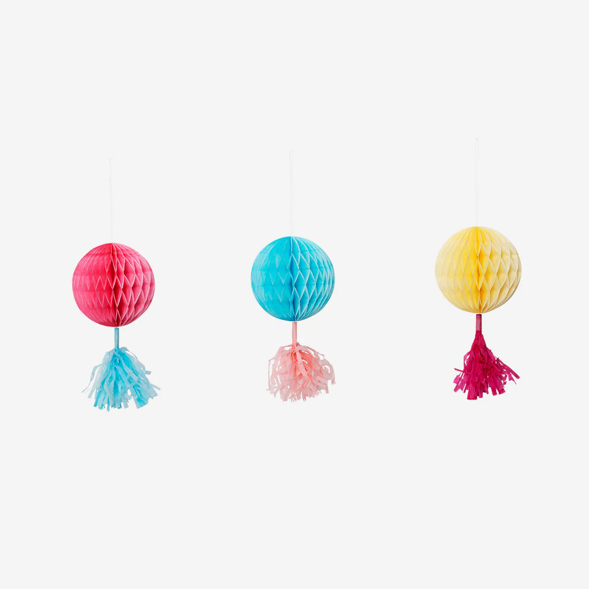 Colourful paper pom poms for hanging - 3 pcs - Image 2