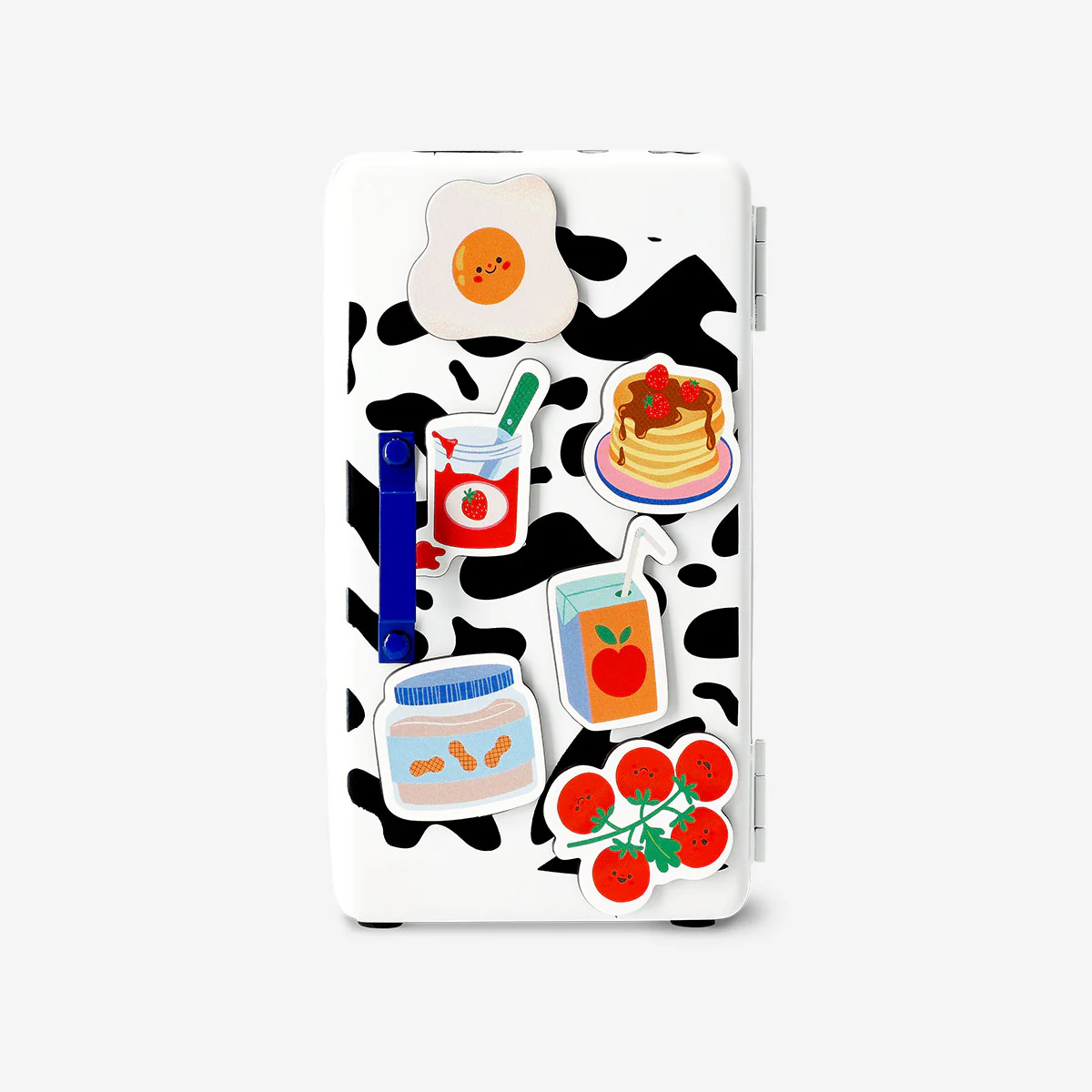 Locker as retro fridge with food icon magnets - Image 3