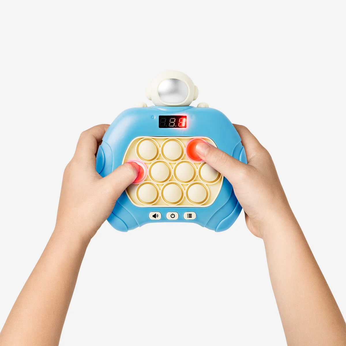 Memory game console - Astronaut